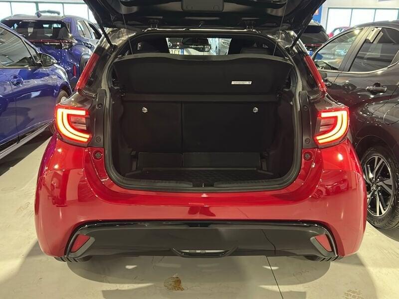 Toyota Yaris Hybrid Style MY21