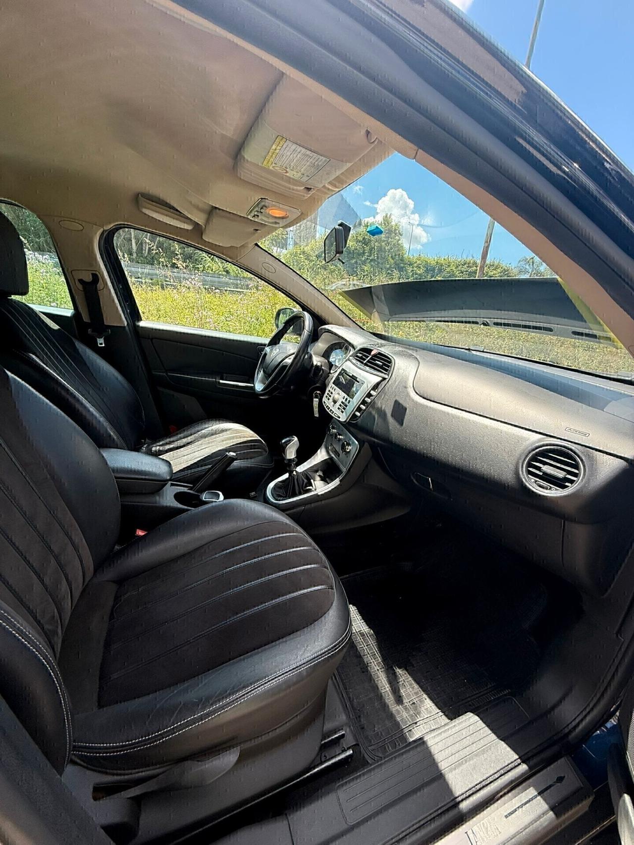 Lancia Delta 1.4 T-Jet 120 CV Platino Ecochic GPL