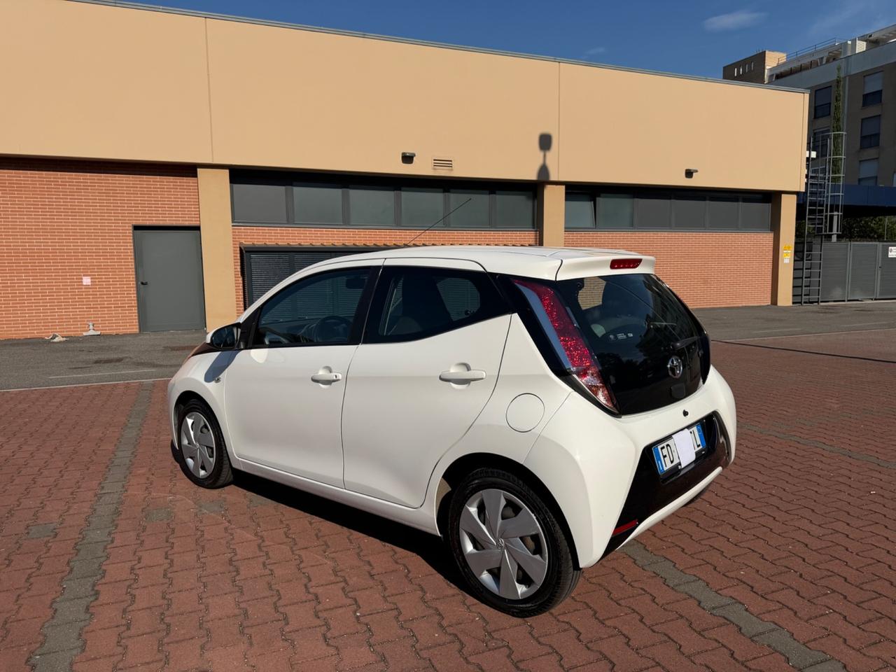 Toyota Aygo 1.0 VVT-i 5P *33.000KM*