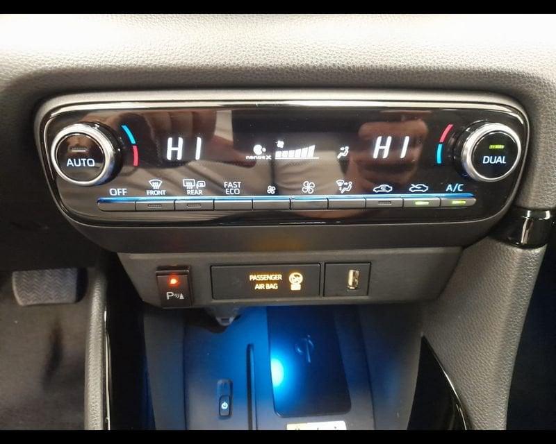 Toyota Yaris IV 1.5h Style