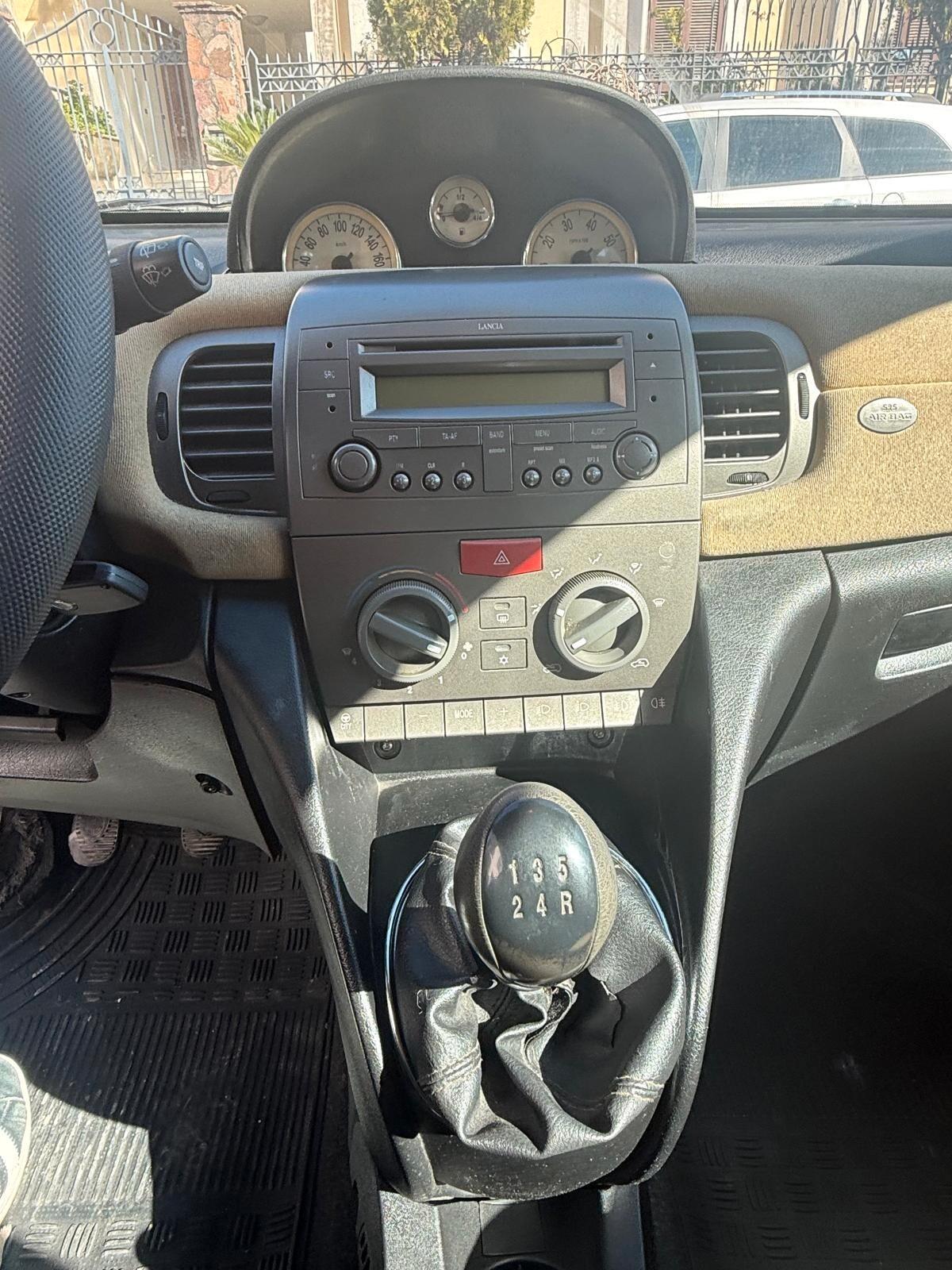 Lancia Ypsilon 1.3 Multijet 16V Platino