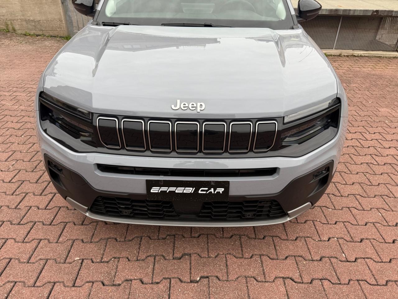 Jeep Avenger 1.2 e-Hybrid 110 cv MHEV Summit