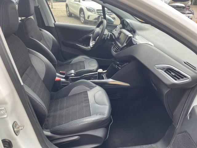 PEUGEOT 2008 1.6 e-HDi 92 CV Automatica ETG6 Allure