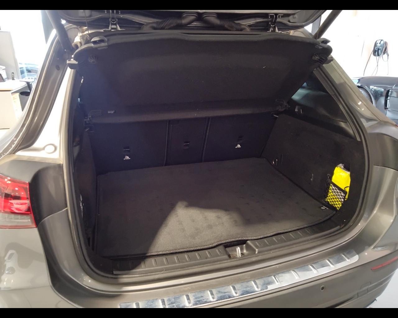 Mercedes-Benz GLA-H247 2020 - GLA 180 d Premium auto