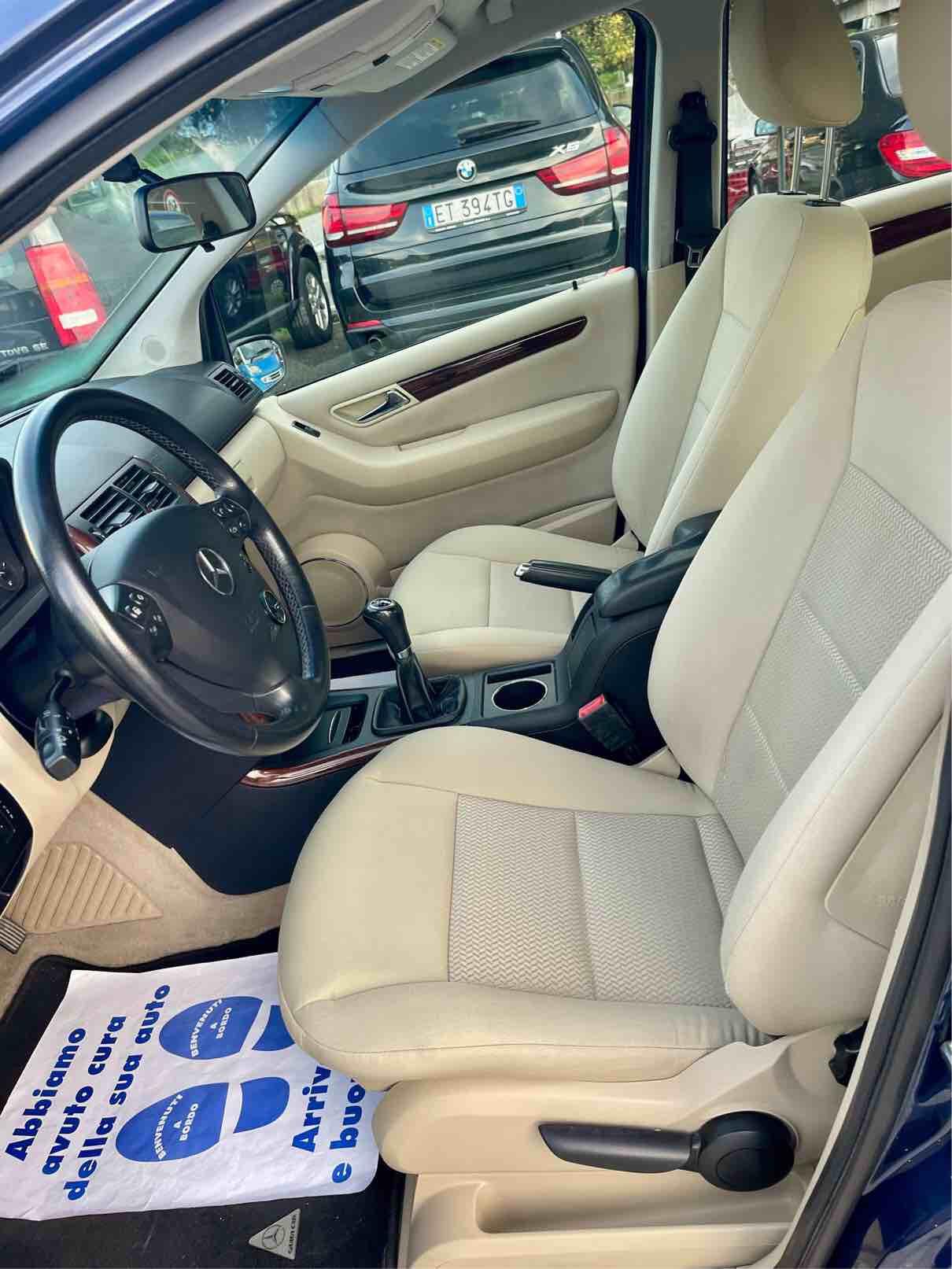 MERCEDES BENZ - A 180 CDI - ELEGANCE