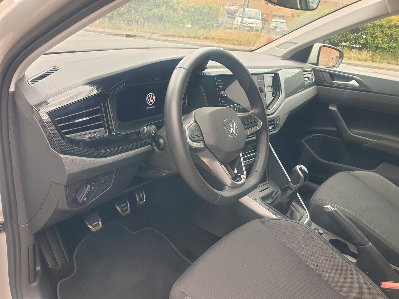 Volkswagen Polo 1.0 active