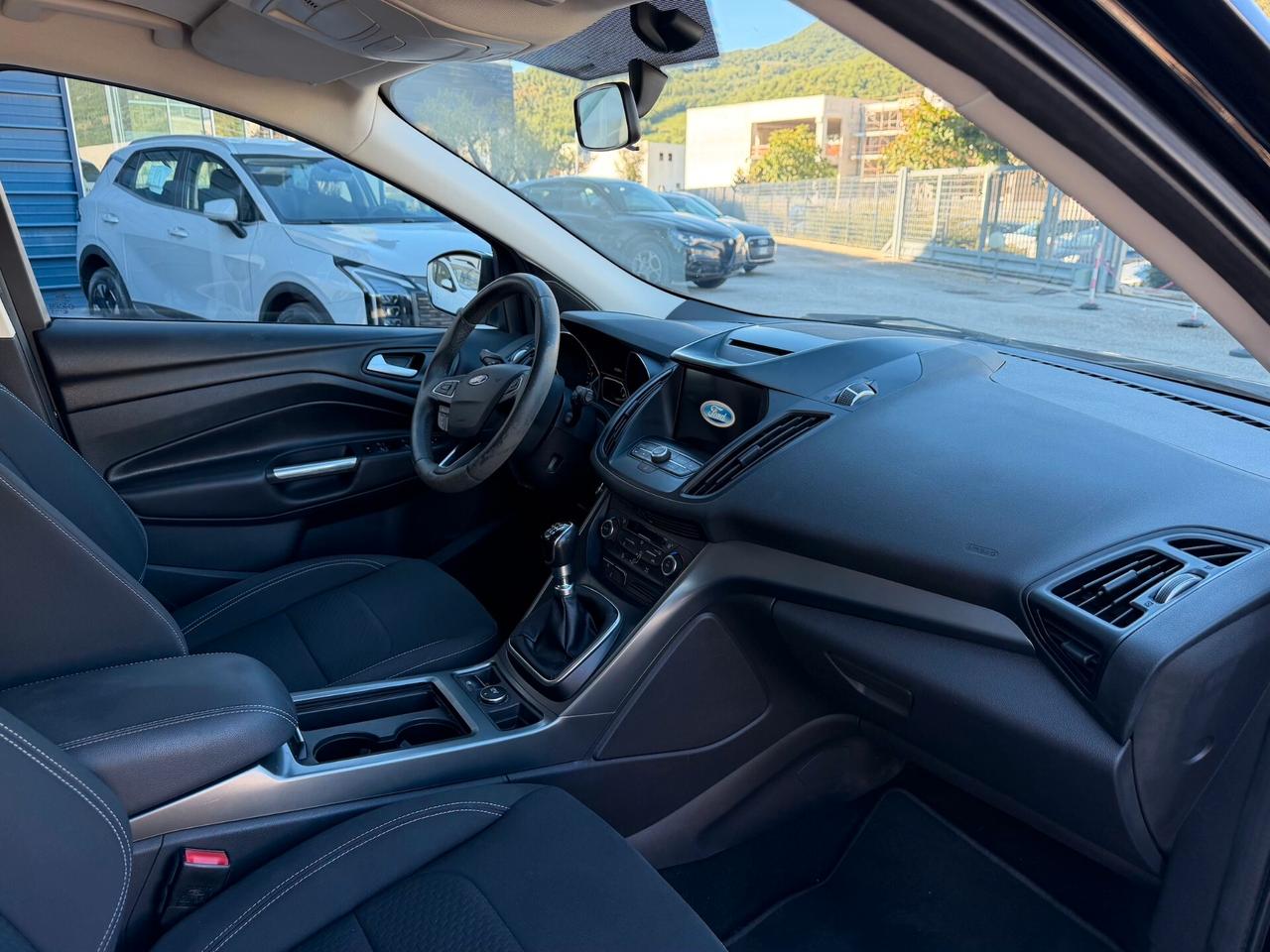Ford Kuga 1.5 TDCI 120 CV S&S 2WD ST-Line
