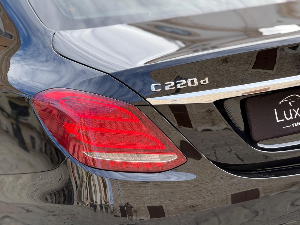 Mercedes-Benz Classe C 220d 170 Cv Automatic Premium AMG