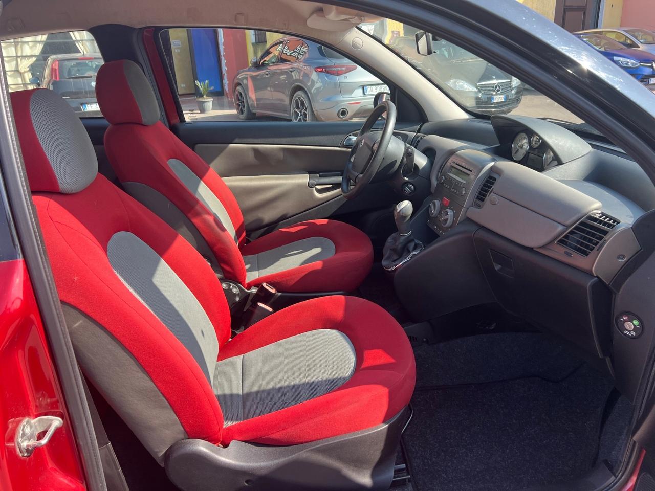 Lancia Ypsilon 1.3 Multijet 16V 100