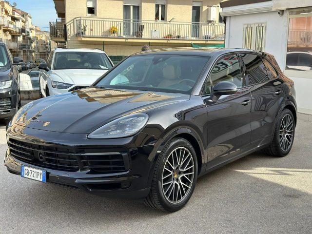 PORSCHE Cayenne 3.0 V6