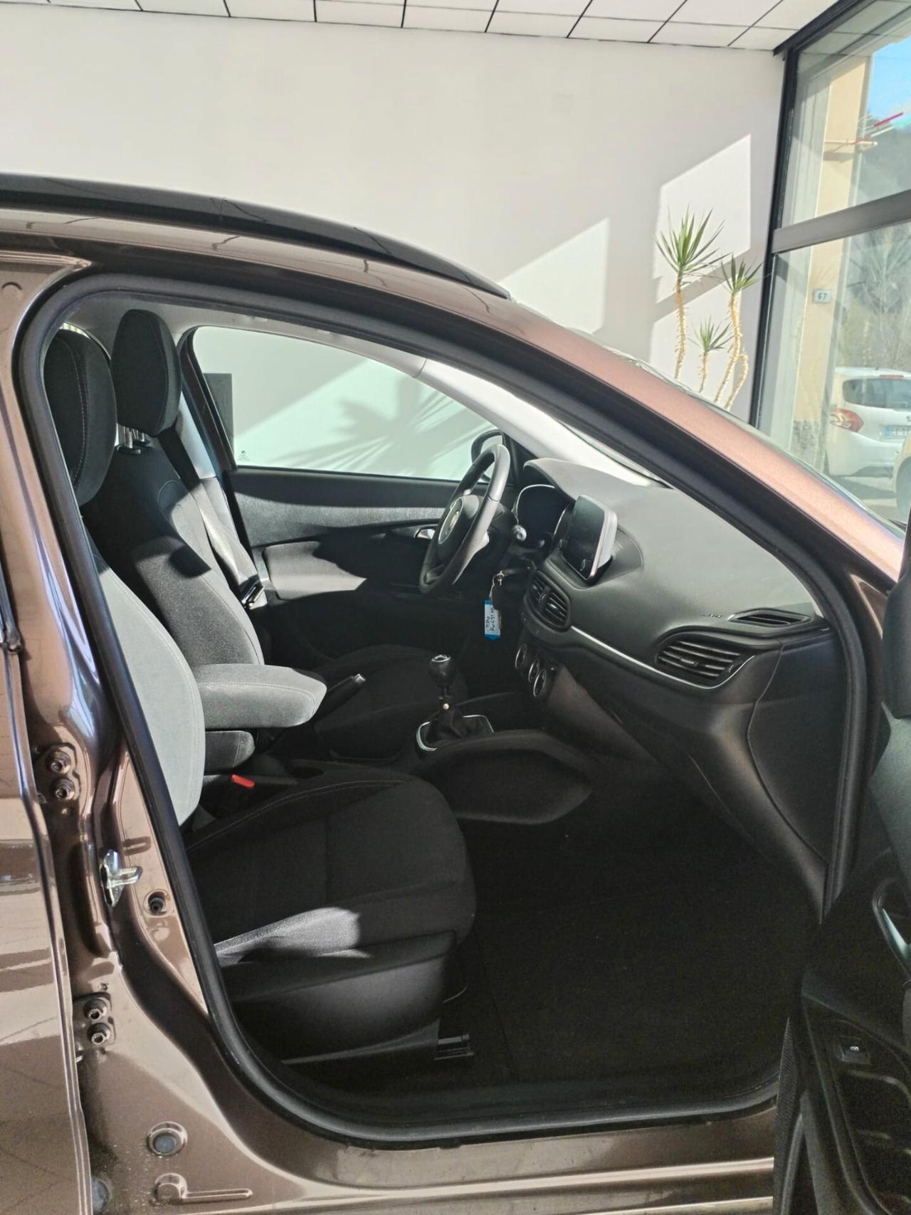 Fiat Tipo 1.6 Mjt S&S SW Lounge