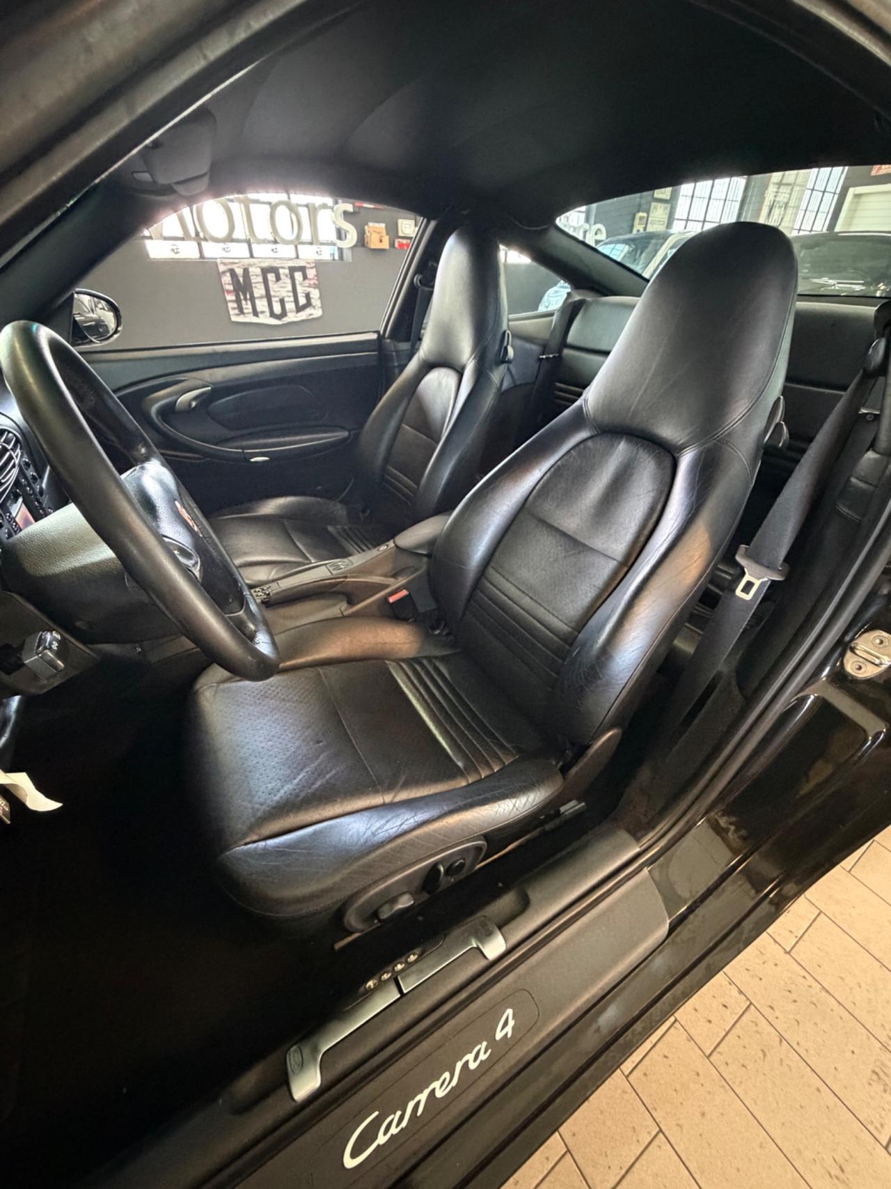 Porsche 911 Carrera 4 cat Coupé motore nuovo