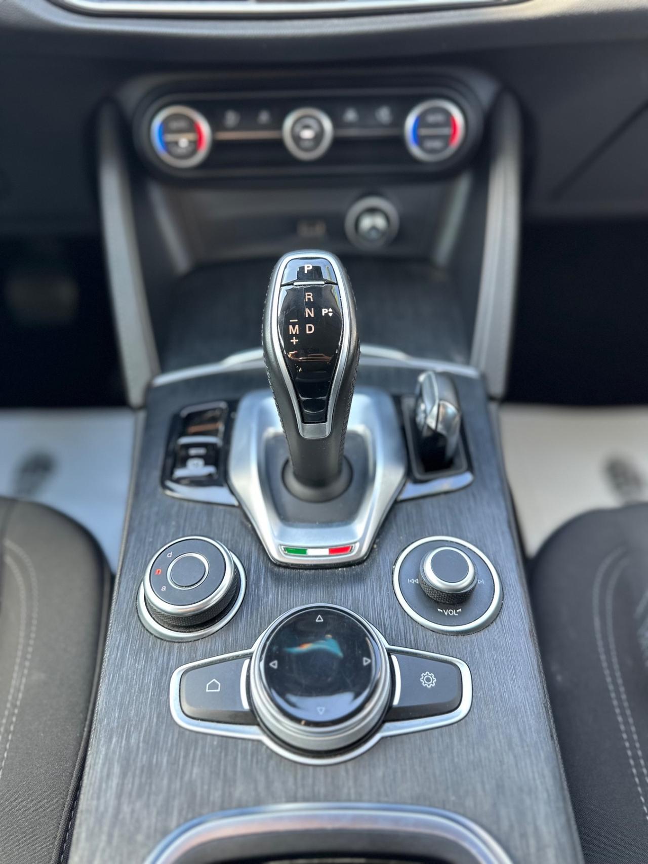 Alfa Romeo Stelvio 2.2 Turbodiesel 190 CV AT8 RWD Executive