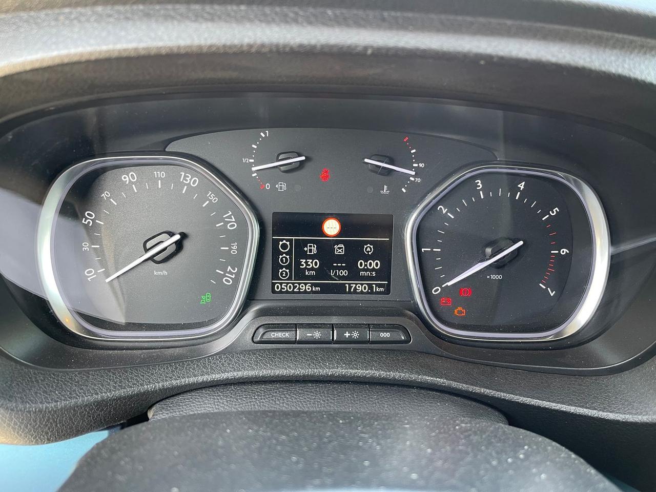 Peugeot Traveller 2.0 Blue HDI Active #10681