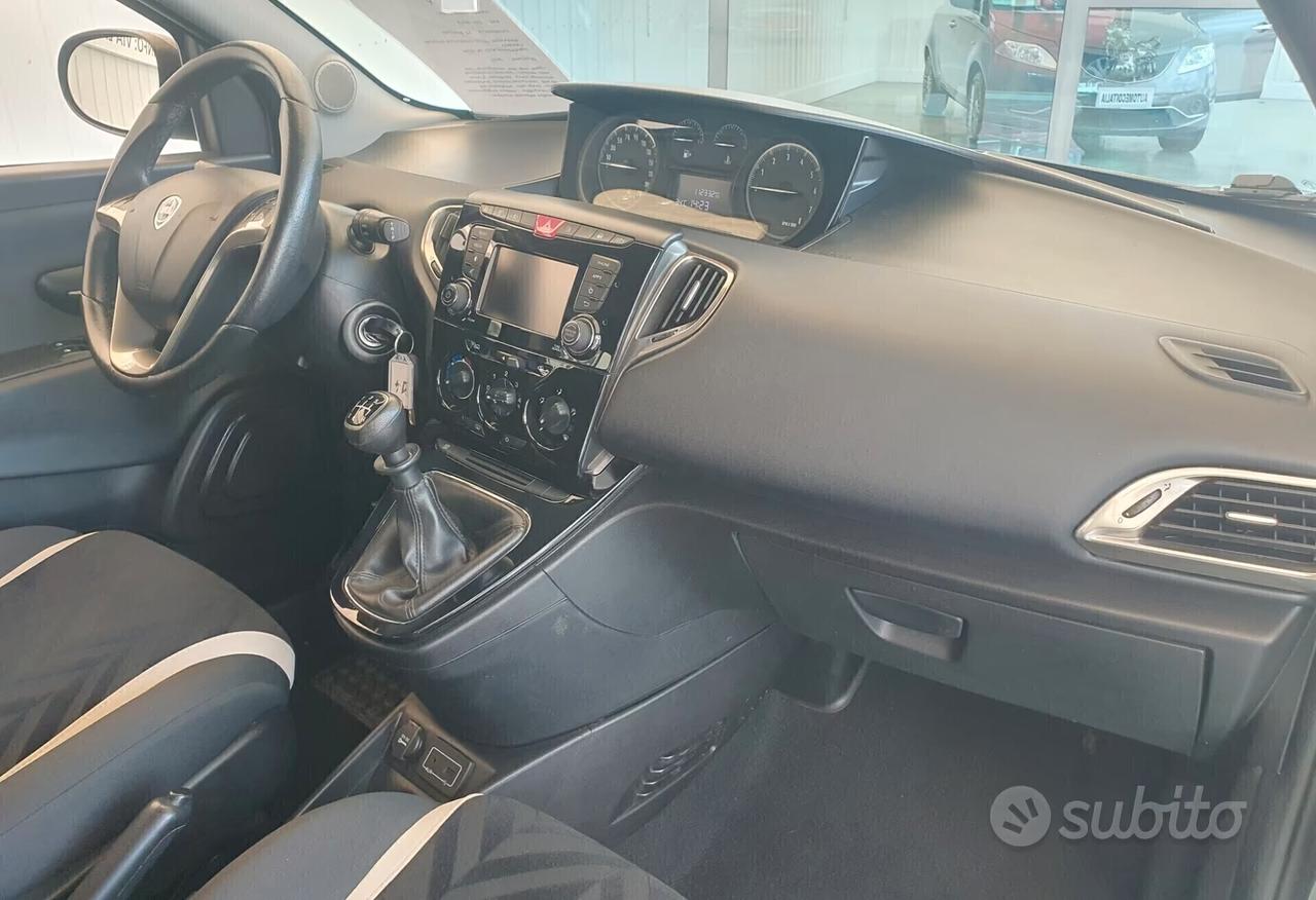 Lancia Ypsilon 1.2 BENZ - 2017 - KM. 111.000