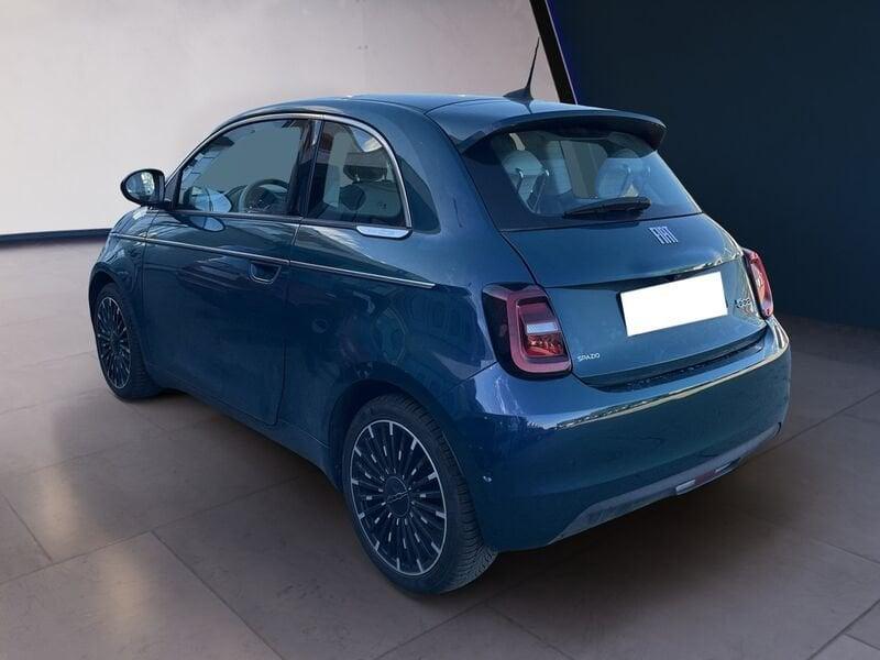 FIAT 500e 42 kWh La Prima