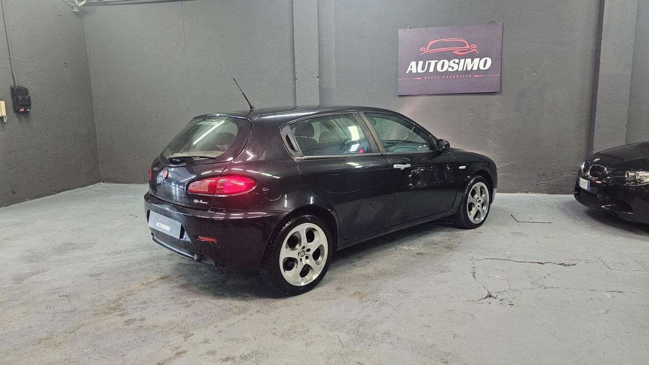 Alfa Romeo 147 1.6 16V TS (105) 5 porte Distinctive