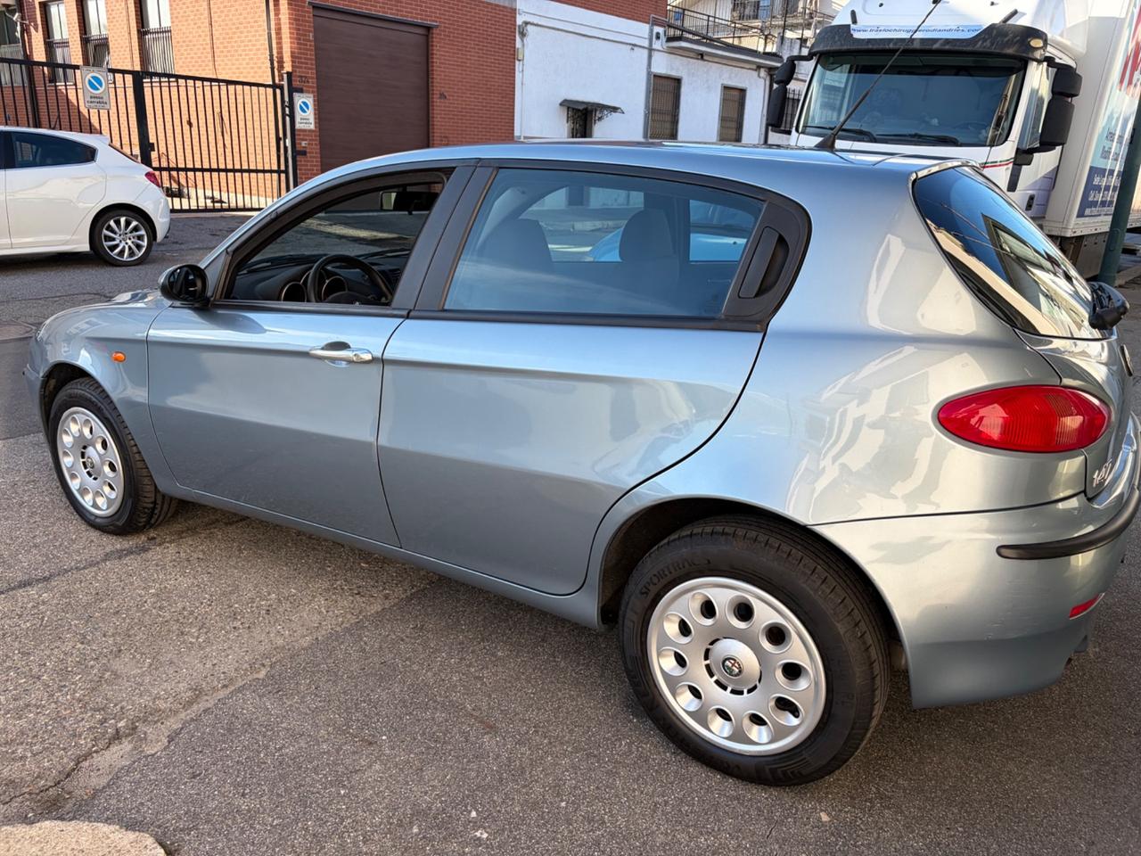ALFA ROMEO 147 1.6 PROG KM 15900