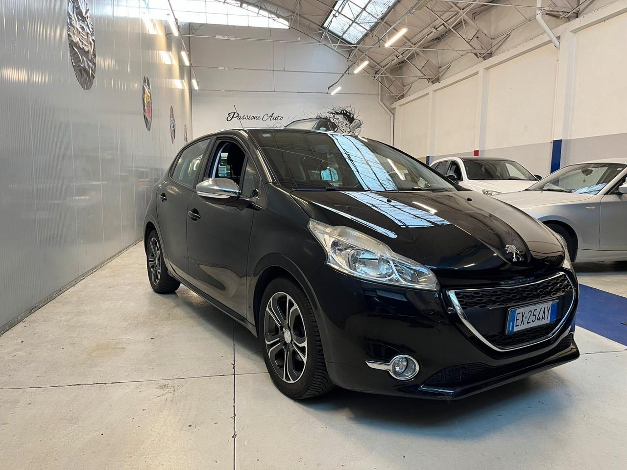 Peugeot 208 1.4 GPL NEOPATENTATI GARANZIA 12 MESI