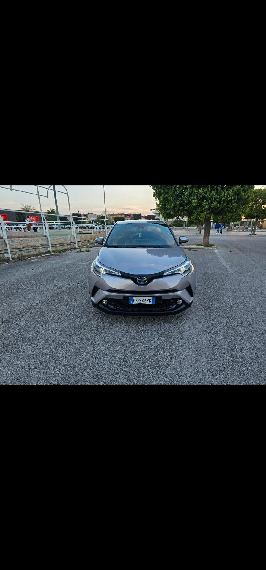 Toyota C-HR 1.8 Hybrid E-CVT Lounge