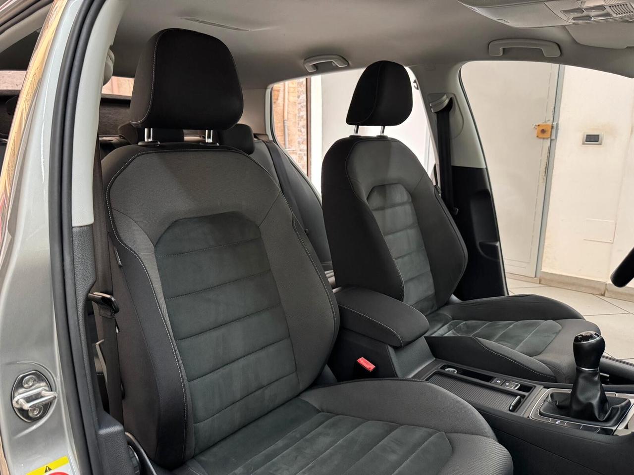 Volkswagen Golf 7.5 Highline 1.6 TDI 115 CV 5p. 2018