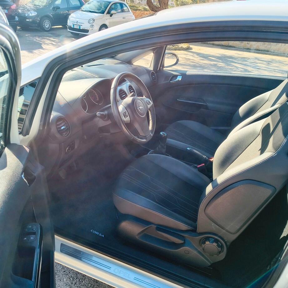 Opel Corsa 1.2 3 porte Elective