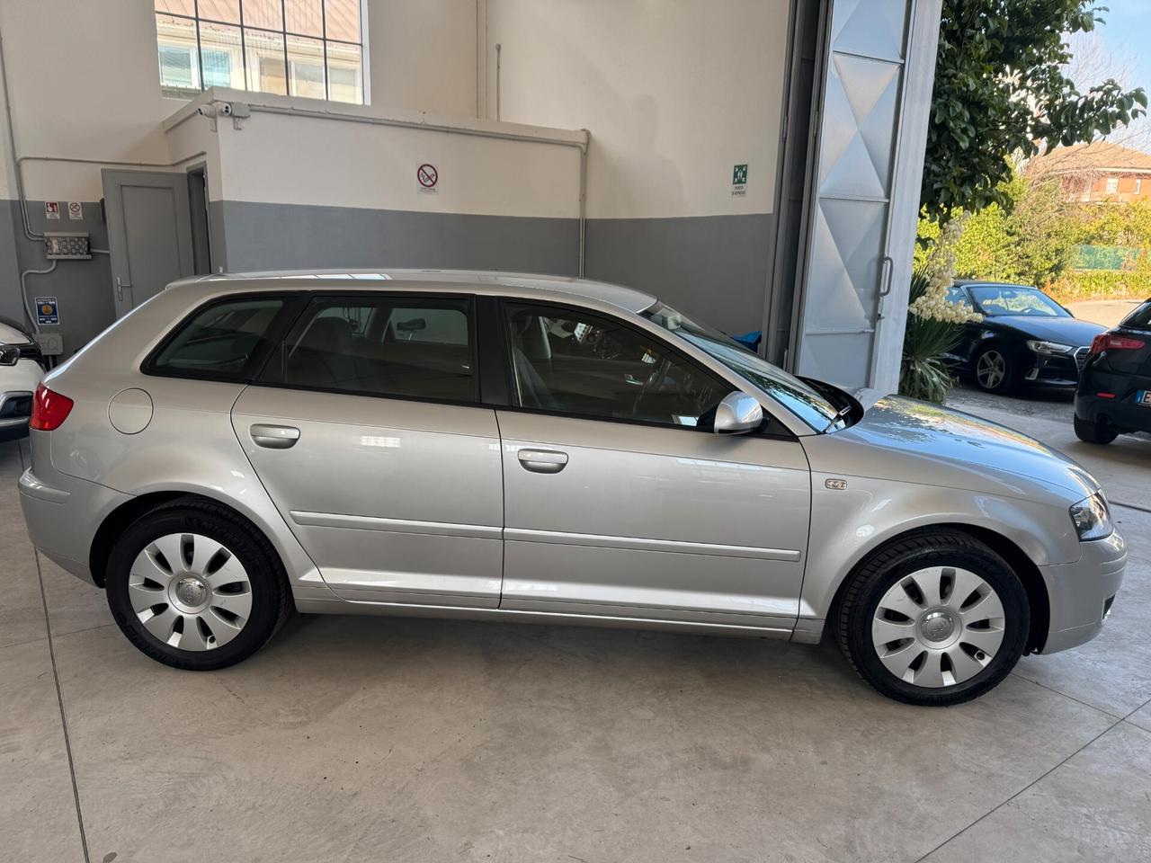 Audi A3 1.6 Attraction