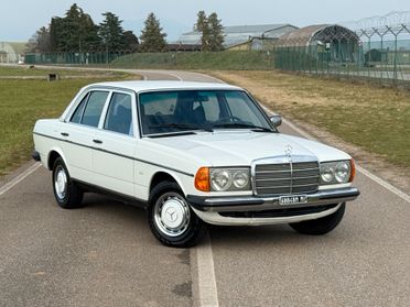 Mercedes-benz 200 W123 "STUPENDA - ASI - TARGHE ORIGINALI"