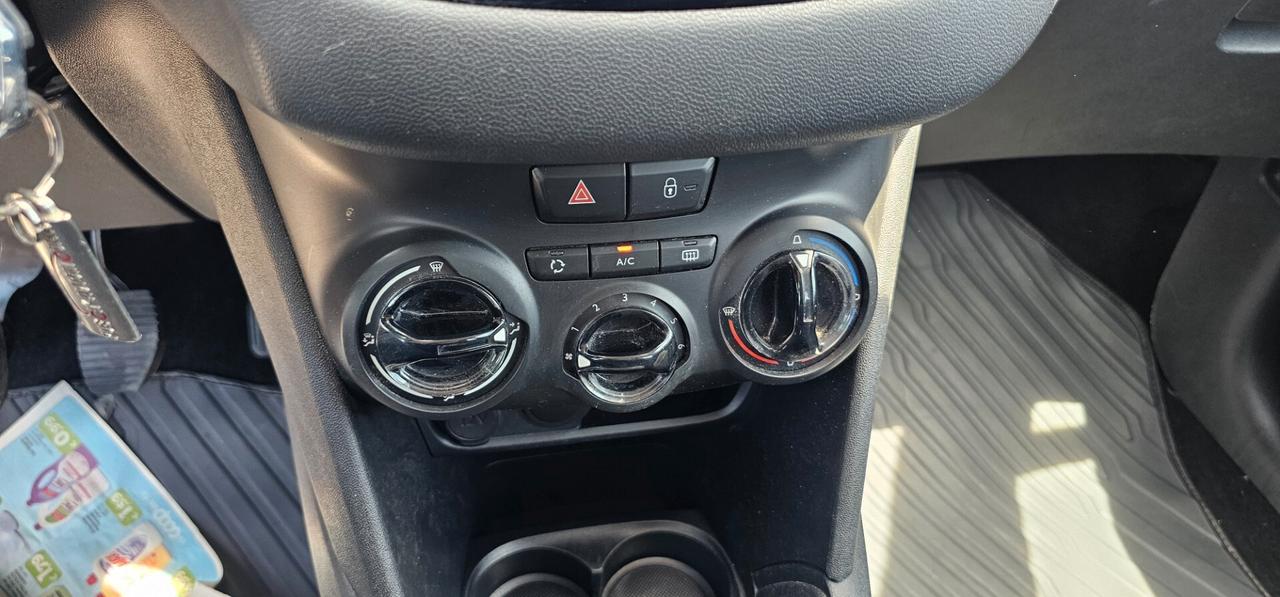 Peugeot 208 PureTech 82 5 porte Allure