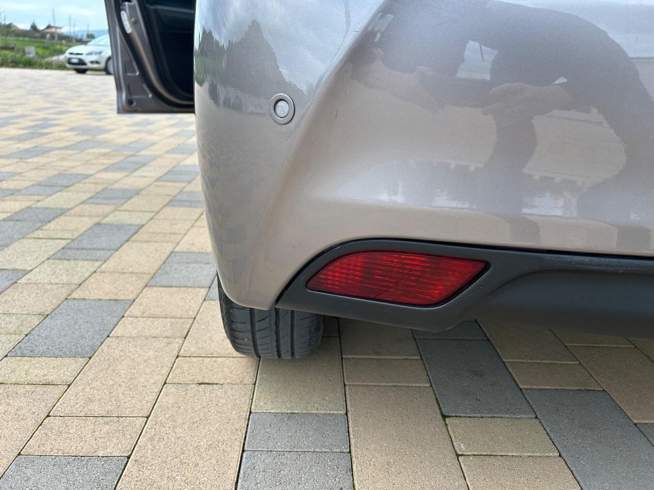 Toyota Yaris 1.4 D-4D 5 porte Lounge FULL OPTIONAL