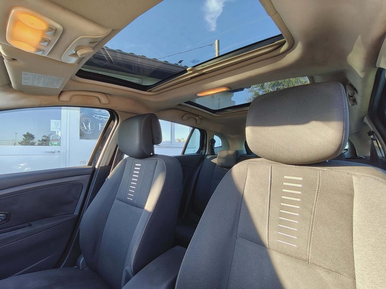 Renault Mégane 1.5 dCi 110CV Attractive Autocarro - 2011