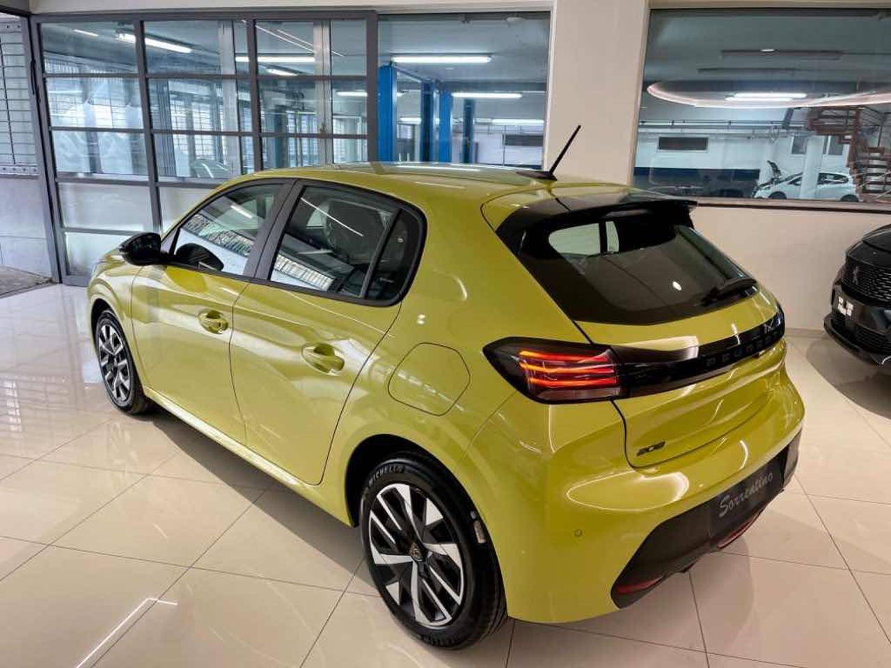 Peugeot 208 STYLE HYBRID 100 MOTORE A CATENA 8 ANNI DI GARANZI