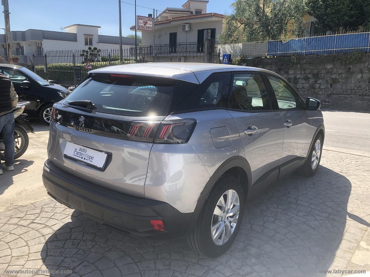 PEUGEOT 3008 BlueHDi 130 S&S Business