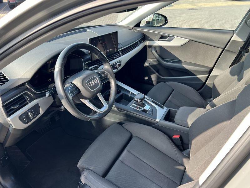 Audi A4 Avant 35 TDI/163 CV S tronic S line edition *Gancio traino*