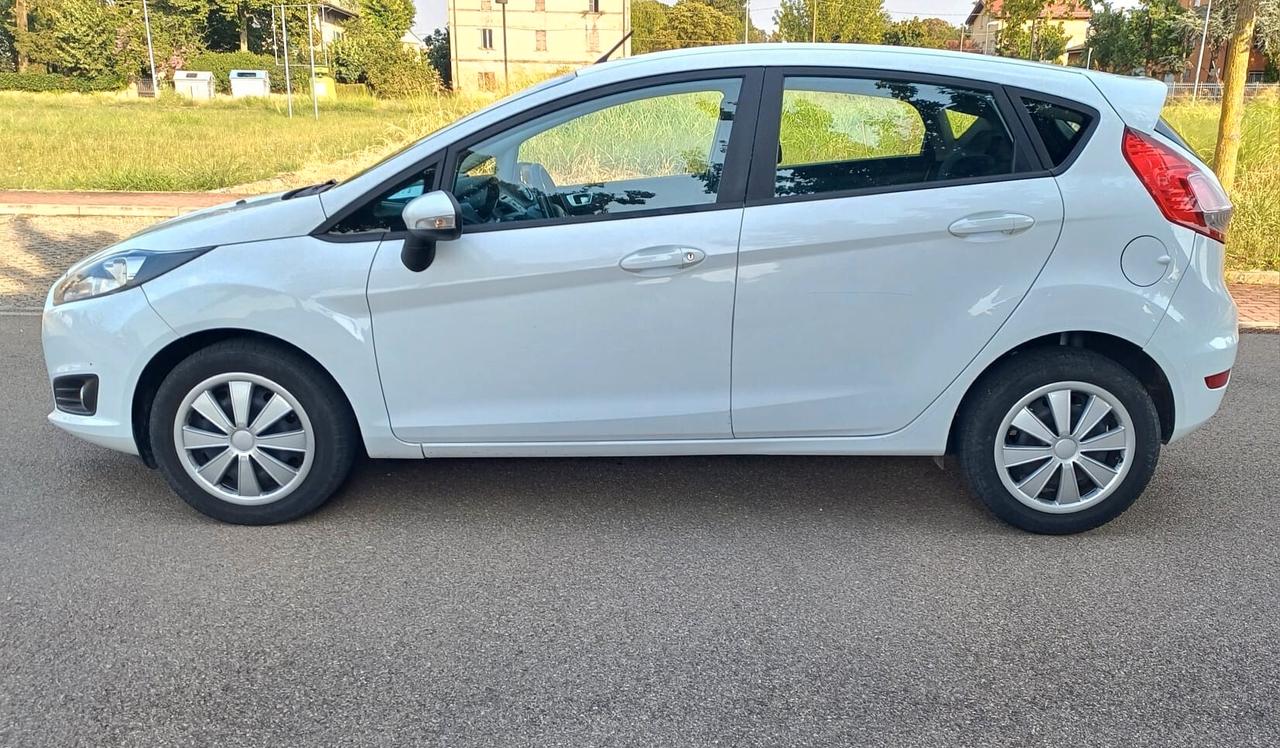 Ford Fiesta 1.4 5p. Bz.- GPL Titanium