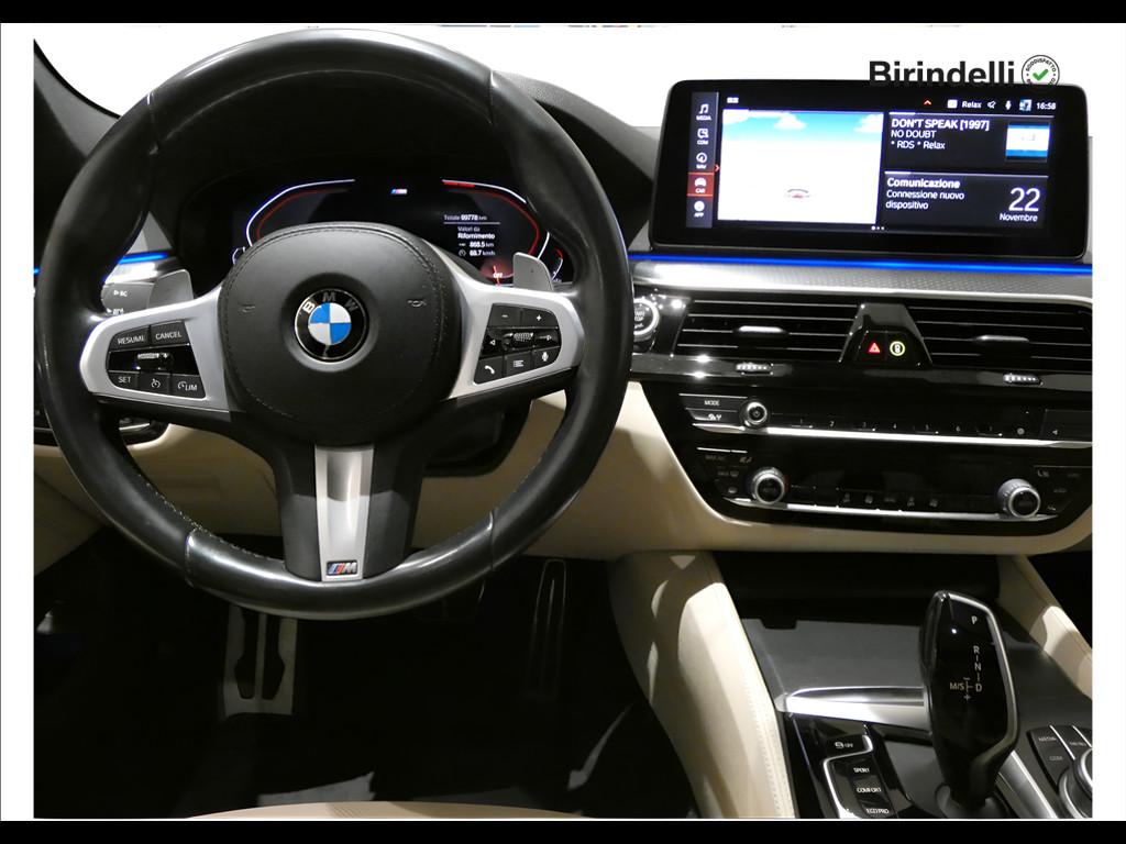 BMW Serie 5(G30/31/F90) - 520d 48V Touring Msport