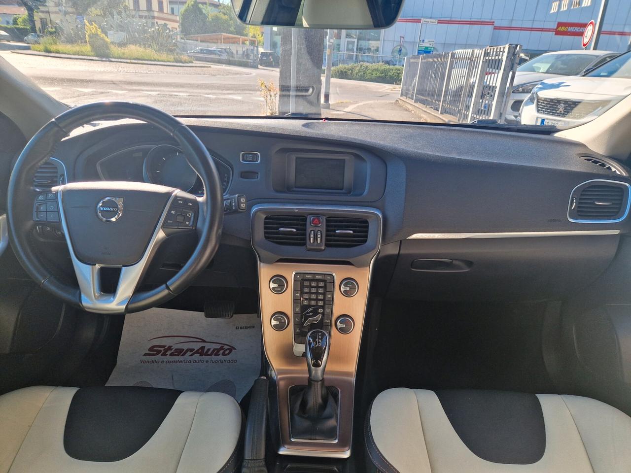 Volvo V40 Cross Country V40 Cross Country D2 Geartronic Momentum