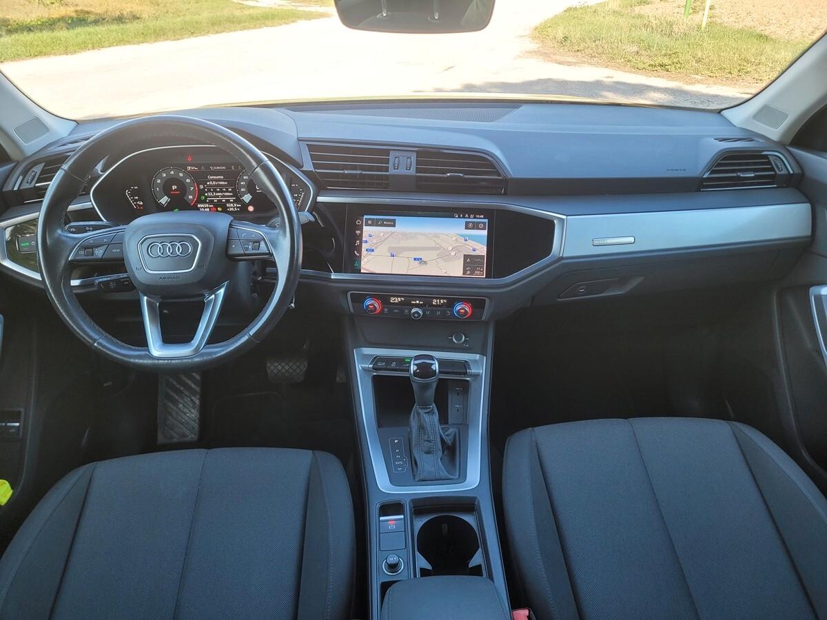Audi Q3 SPB 45 TFSI e S tronic Business Plus
