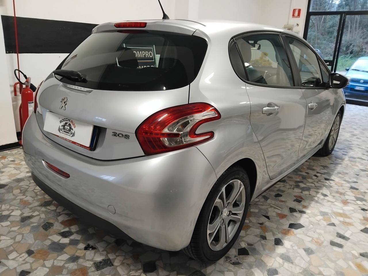 Peugeot 208 1.4 HDi 68 CV 5 porte Allure
