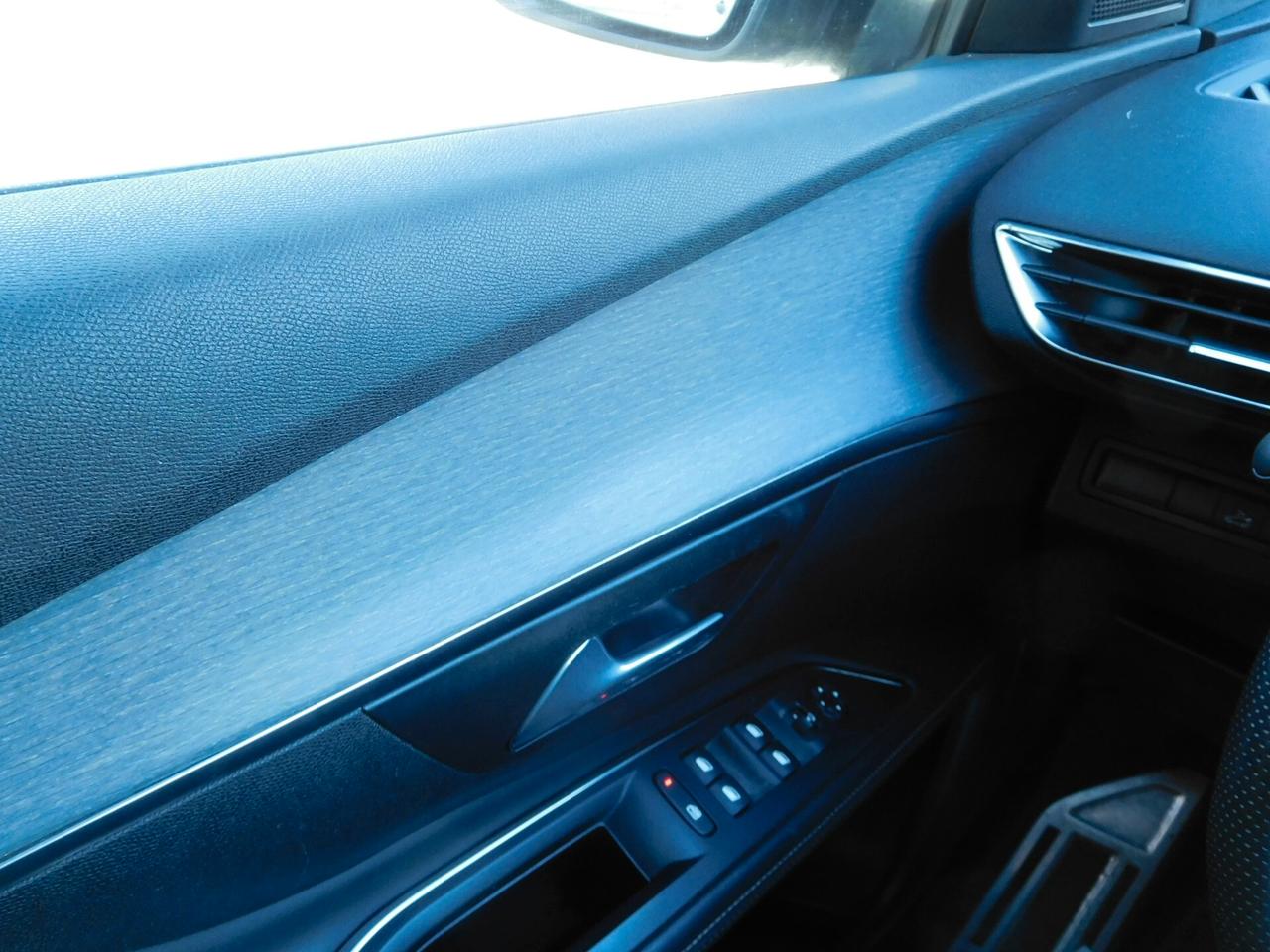 Peugeot 5008 BlueHDi 180 S&S EAT8 GT 7 POSTI