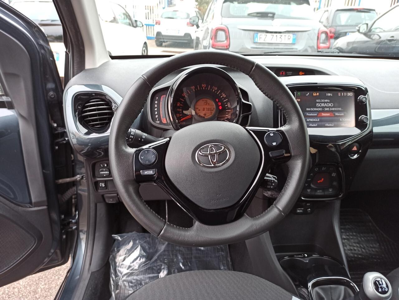 Toyota Aygo 1.0 VVT-i 69 CV 5 porte x-wave