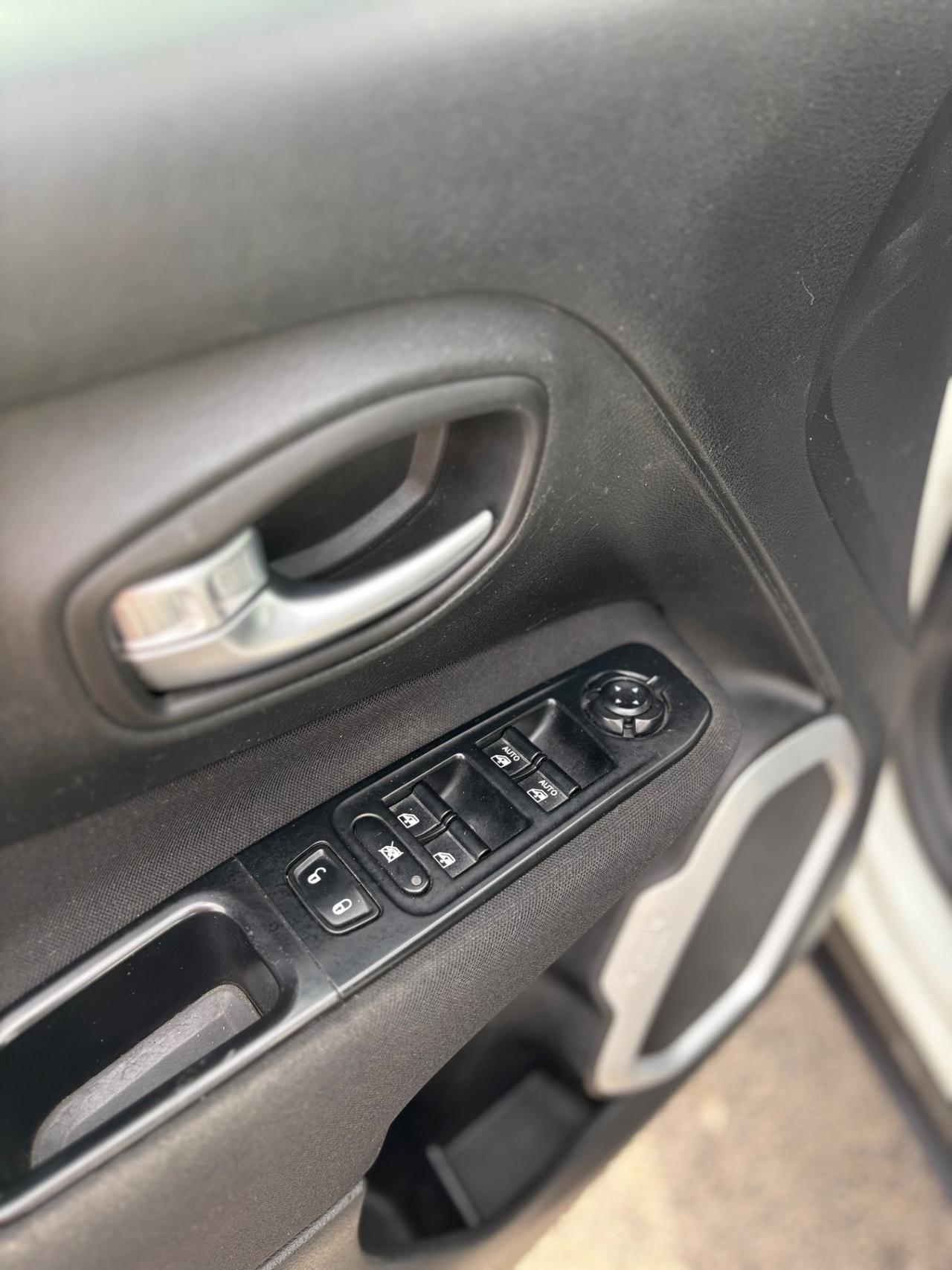 Jeep Renegade 1.6 Mjt 120 CV Longitude