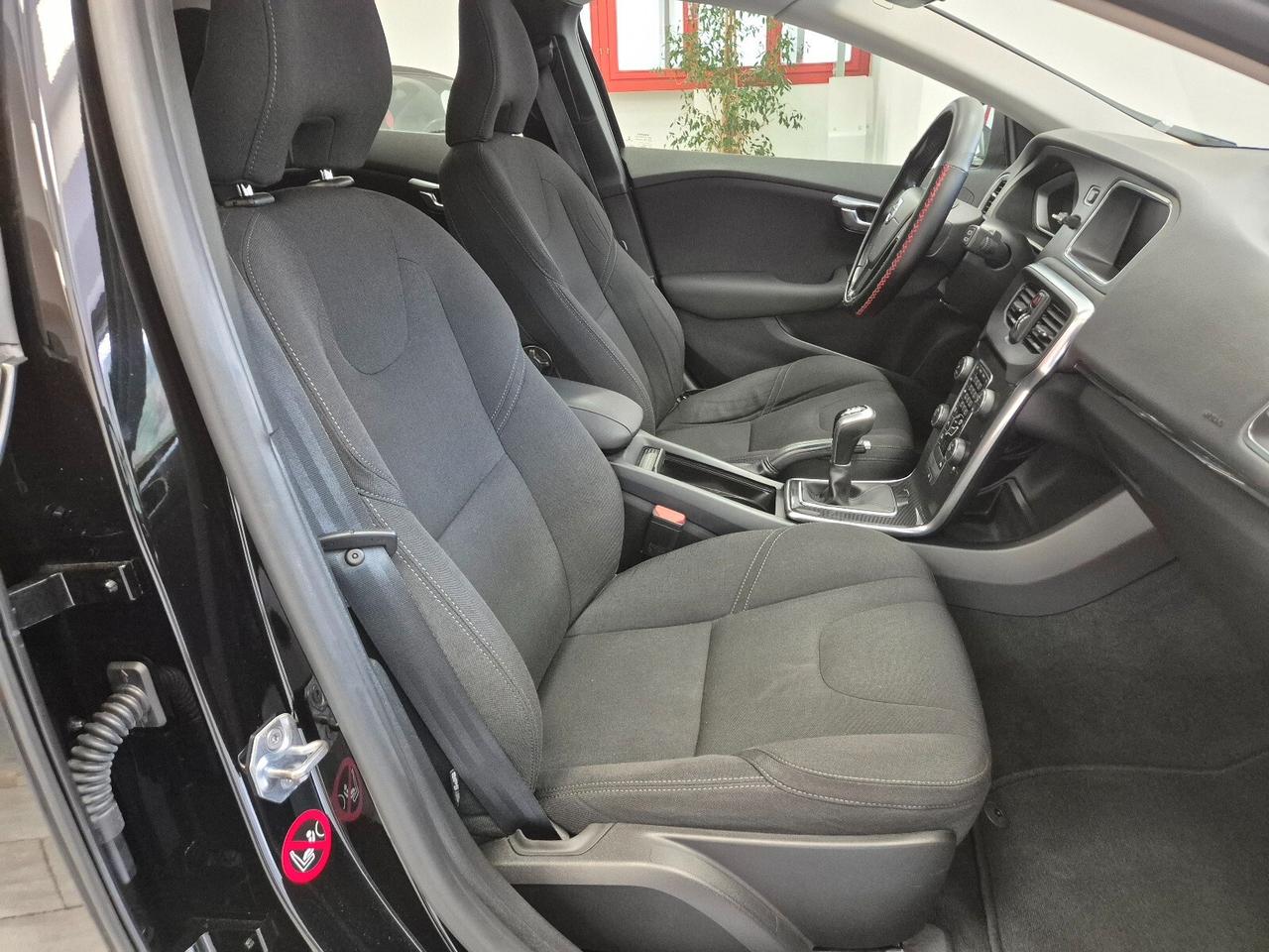 Volvo V40 D2 Business