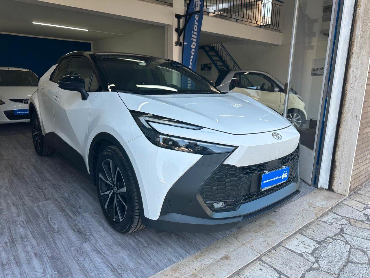 Toyota C-HR 2.0 hev Trend fwd e-cvt