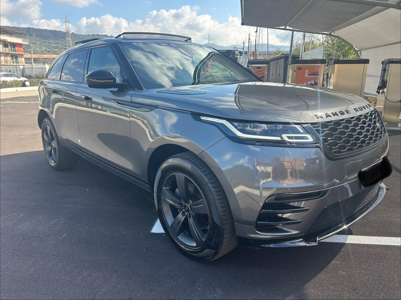 Land Rover Range Velar 2.0D I4 240 CV R-Dynamic