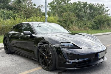 PORSCHE Taycan 4 Cross Turismo