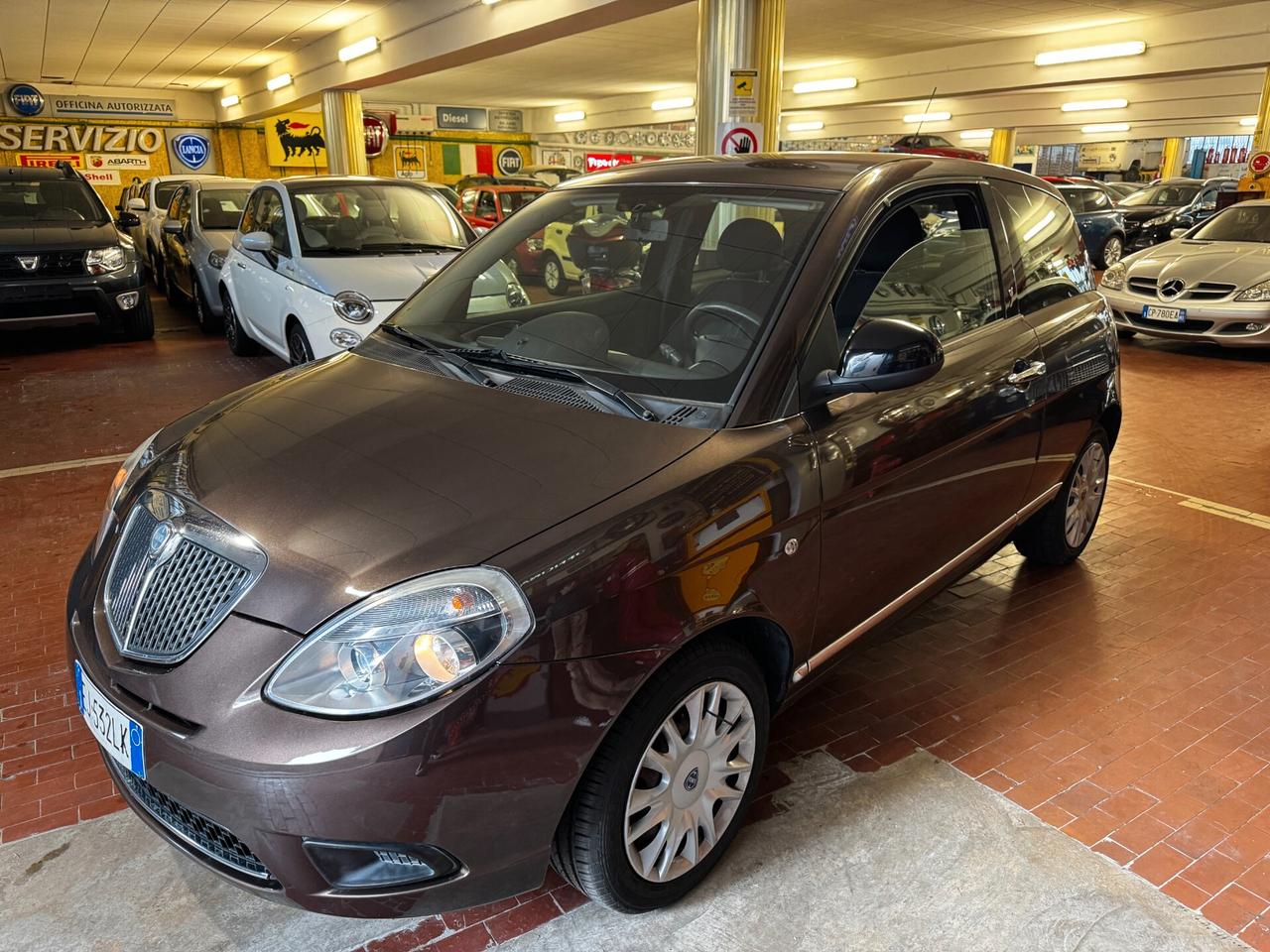 Lancia Ypsilon 1.2 69 CV Unyca