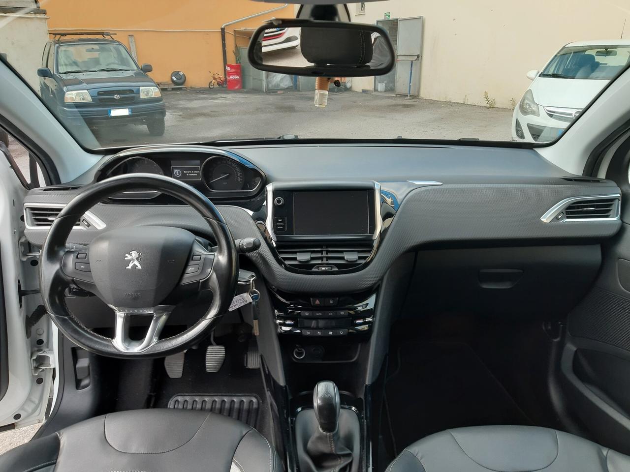 Peugeot 2008 BlueHDi 100 Allure