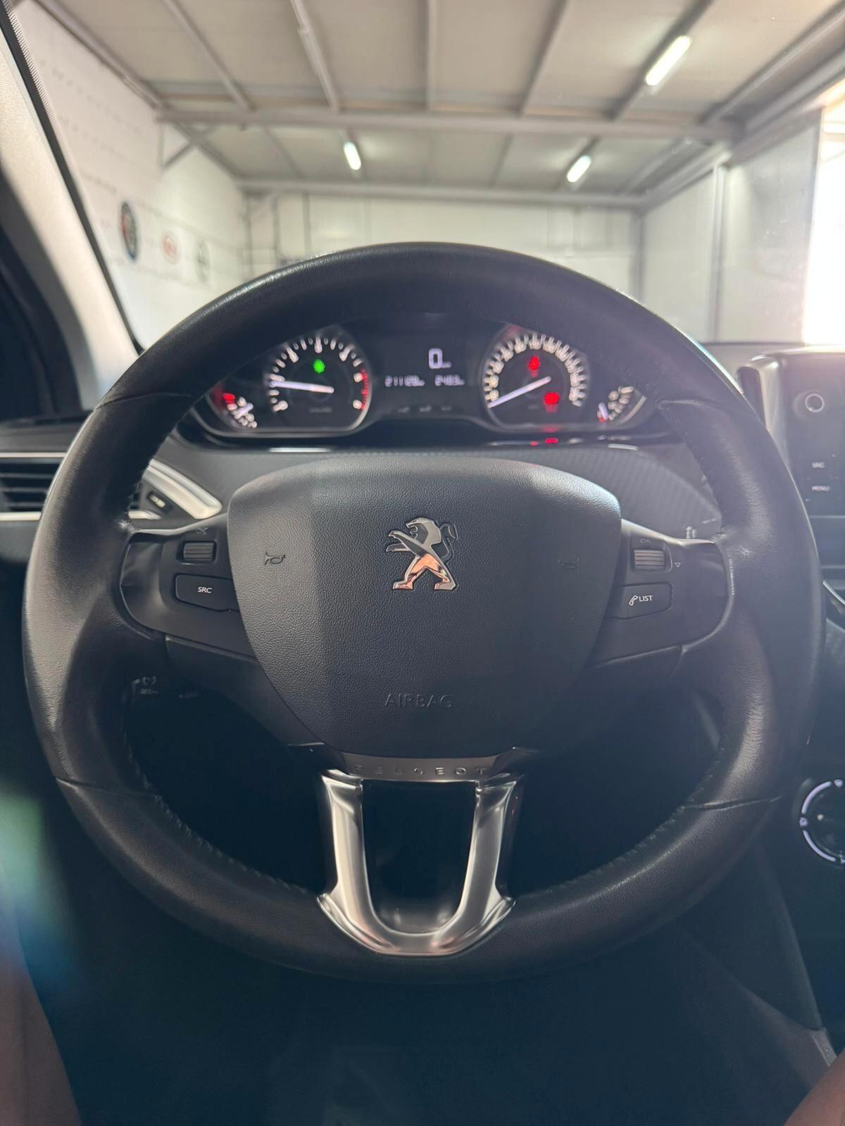 Peugeot 2008 BlueHDi 100 Allure