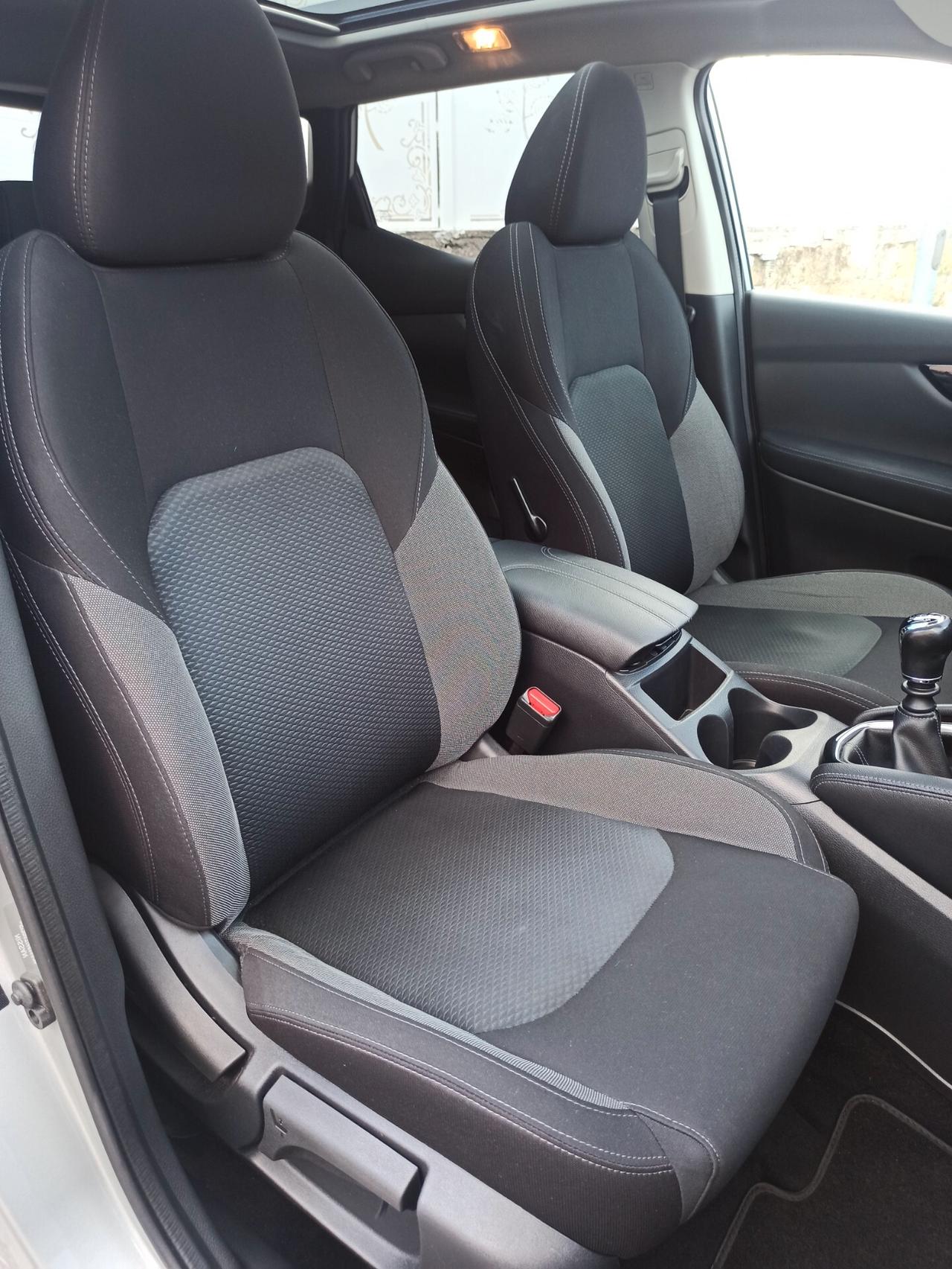 Nissan Qashqai 1.5 dCi 115 CV N-Connecta Tetto Panoramico